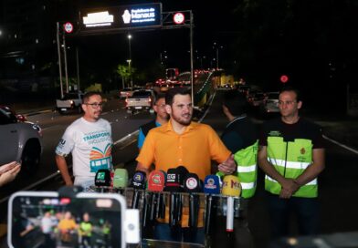Prefeito Renato Junior apresenta tecnologia que leva informações do trânsito em tempo real aos motoristas em Manaus