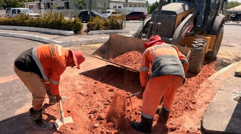 Prefeitura de Manaus avança em obra emergencial para recuperar galeria subterrânea no cruzamento das avenidas Constantino Nery e Darcy Vargas