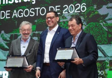 Ao lado do ministro da Indústria e Comércio, Braga celebra crescimento da Zona Franca e atribui avanço à Reforma Tributária
