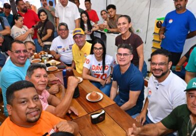 “Nossa prioridade é cuidar da saúde do Amazonas”, afirma David durante agenda na Redenção