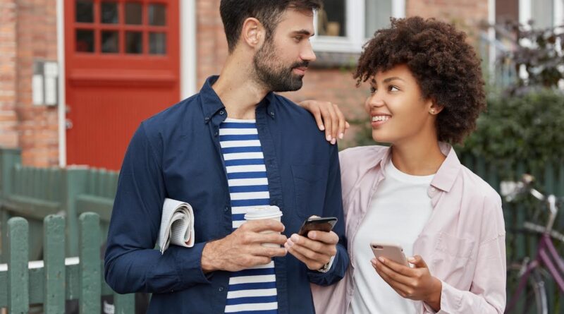 Jovens contratam seguro de vida antes de ter filhos