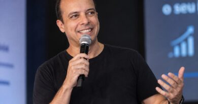 Prospecção B2B ganha força na indústria brasileira