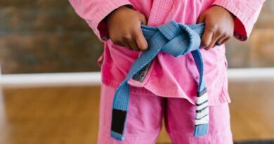 Aos 12 anos, brasileira acumula títulos no jiu-jítsu e MMA