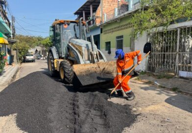 Prefeitura de Manaus recupera rua no bairro Coroado e melhora mobilidade na zona Leste