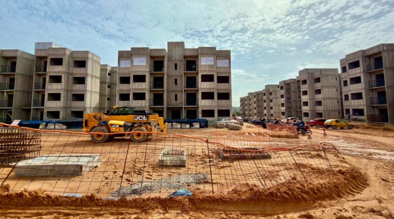 Prefeitura de Manaus supera 1 milhão de metros quadrados licenciados e cresce 77% em 2026