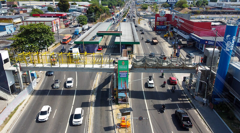 Prefeitura de Manaus avança em mais de 70% da obra da passarela Santos Dumont