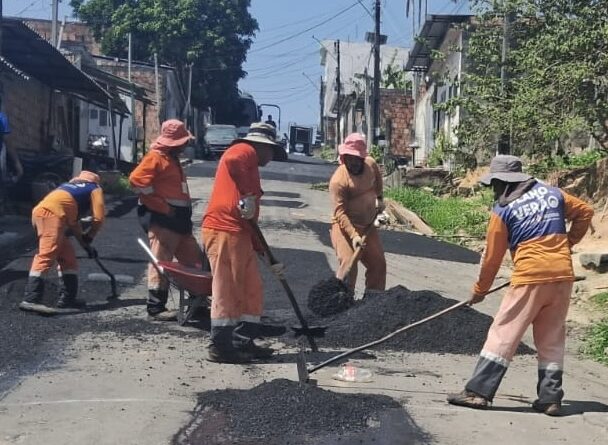 Prefeitura de Manaus reforça infraestrutura da comunidade Campos Sales e melhora trafegabilidade no bairro Tarumã