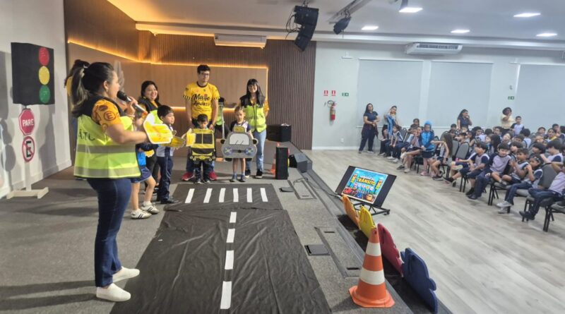 Prefeitura promove ação de educação para o trânsito para cerca de 400 crianças em Manaus