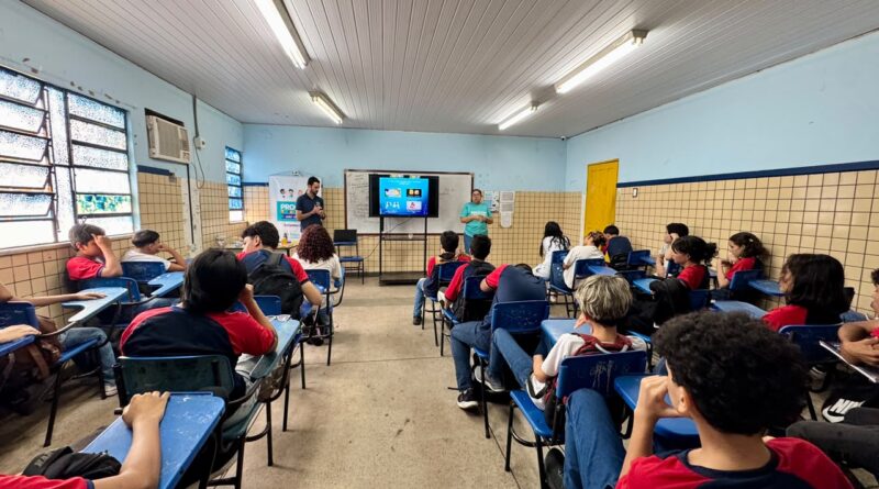 Prefeitura leva ação do ‘Procon Manaus nas Escolas’ a alunos da zona Norte da capital