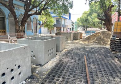 Obra da ‘Rua Gastronômica’ da Prefeitura de Manaus avança com infraestrutura subterrânea e preparação para novas calçadas