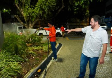Prefeito Renato Junior amplia irrigação de árvores em Manaus durante período de calor extremo