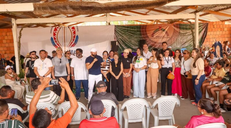 ‘Mostra de Trabalhos Pedagógicos de Professores Indígenas’ é encerrada com roda de conversa com anciãos