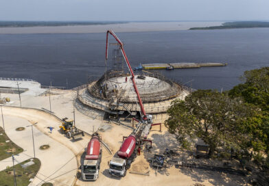 Obra de Oscar Niemeyer avança com início de concretagem de estruturas que simbolizam os rios Negro e Solimões