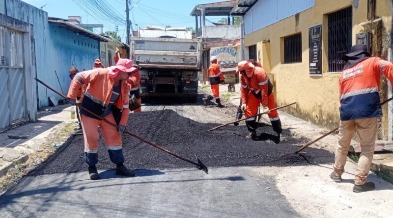 Prefeitura de Manaus conclui recuperação asfáltica da rua Amanacy, no São José Operário