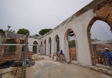 Obra do Casarão de São Vicente realizada pela prefeitura avança com recuperação da fachada, fundações e elementos metálicos
