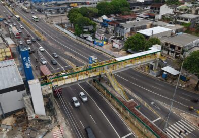Prefeitura de Manaus avança na reconstrução da passarela Santos Dumont, na avenida Torquato Tapajós