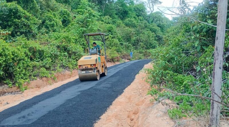 Prefeitura de Manaus pavimenta ladeiras no ramal ZF5 e melhora acesso na zona rural