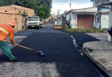 Prefeitura de Manaus recupera pavimento da rua São Pedro, no Jorge Teixeira