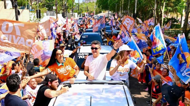 Força Política: David recebe apoio da população em grande carreata pelas ruas de Manaus