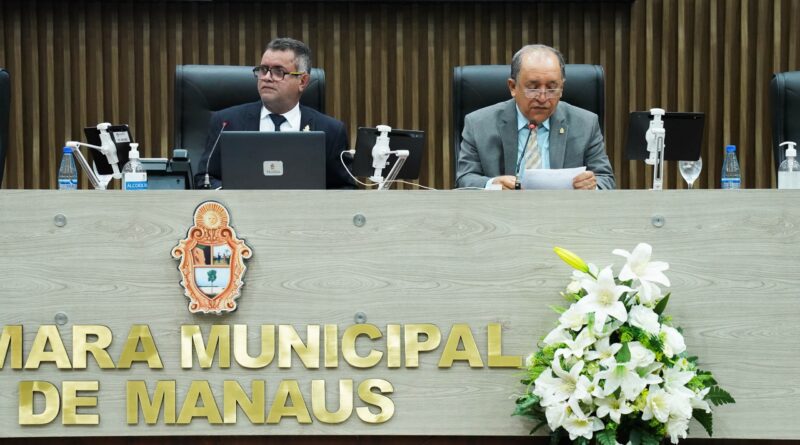 Câmara aprova proposta que obriga divulgação de gastos públicos em eventos