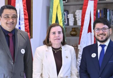 Yara Amazônia Lins recebe secretário da Sead-AM em visita institucional