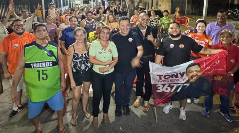 Tony Medeiros leva experiência na gestão pública para diálogo com moradores de Manaus