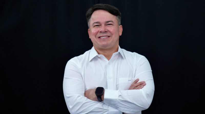 Keitton Batista propõe ampliar a conectividade para reduzir o isolamento de comunidades no Amazonas
