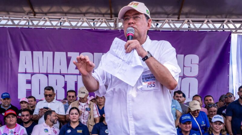 Ramais, máquinas e saúde: líder nas pesquisas, Braga percorre o interior mostrando o que já fez e está fazendo por Careiro Castanho e Presidente Figueiredo