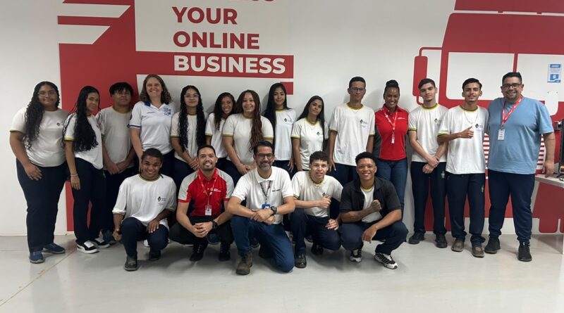 J&T Express lança projeto para desenvolver jovens talentos
