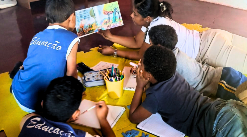 Projeto transforma estudantes em autores em Alto Paraíso