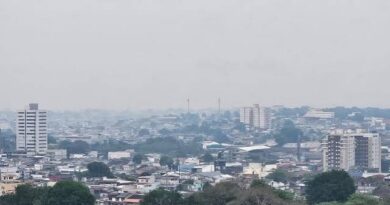 Após Chuva, Qualidade do Ar em Manaus Sai do Péssimo Para Moderado, Mas Fumaça Continua