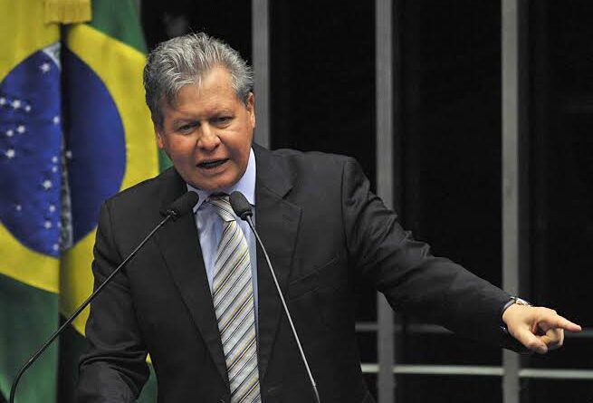 Quarenta e dois anos de vida pública; a linha do tempo política de Arthur Virgílio Neto, de vereador a 3 vezes prefeito de Manaus