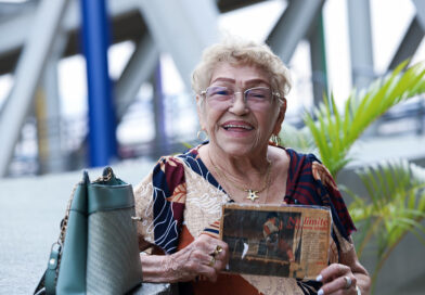 Servidora aposentada de 106 anos celebra aniversário de Manaus e avanços na qualidade de vida