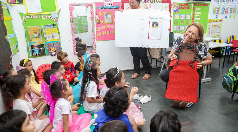 ‘Semana do Livro Infantil’ estimula leitura e imaginação nas escolas de Manaus