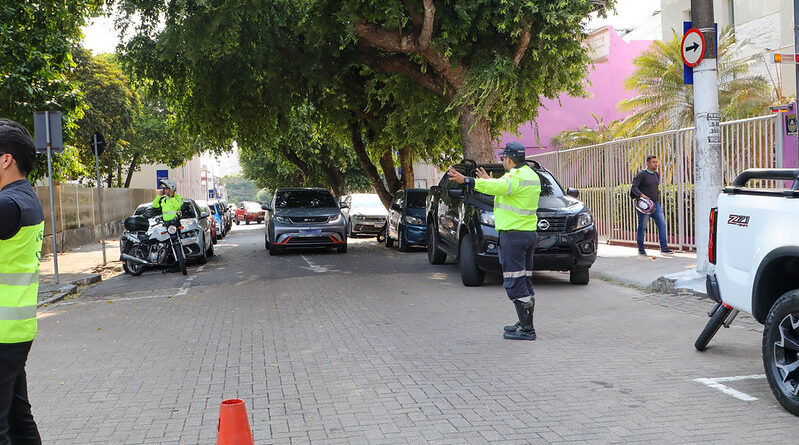 Prefeitura de Manaus inicia teste operacional com inversão de sentido na rua do Congresso nesta quarta-feira, no Centro