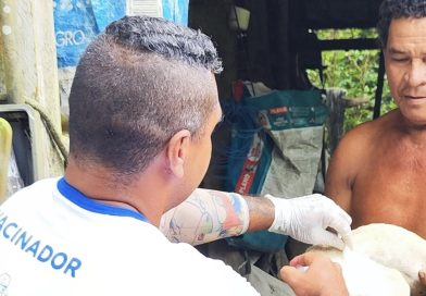 Equipes da prefeitura já vacinaram mais de 2,3 mil cães e gatos contra raiva na zona rural terrestre