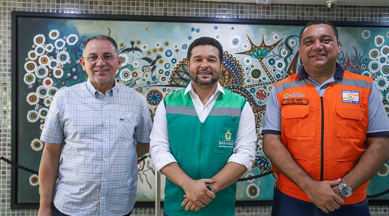 Prefeitura de Manaus participa de articulação entre municípios do Amazonas para fortalecer ações integradas de combate às queimadas