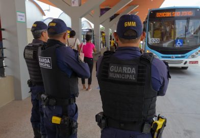 Em nota, a Prefeitura de Manaus informa que Guarda Municipal atende ocorrências na Ponta Negra