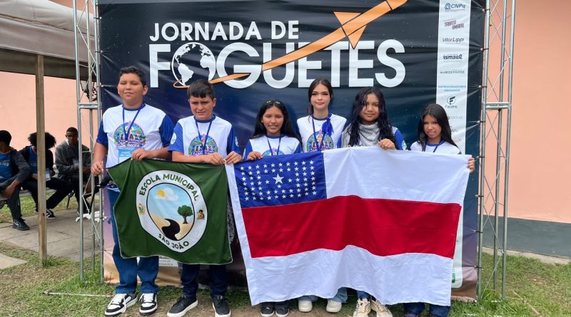 Alunos de escola ribeirinha de Manaus levam a ciência da Amazônia à Olimpíada Brasileira de Foguetes, no Rio de Janeiro