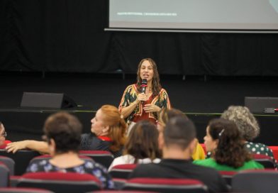 Prefeitura promove palestra sobre relações no ambiente de trabalho para servidores da Semed