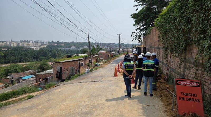 Prefeitura de Manaus acompanha obras de melhoria no abastecimento de água que vão beneficiar 8 mil pessoas na zona Norte