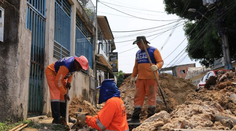 Prefeitura de Manaus mobiliza equipes em obra emergencial para recuperar drenagem no bairro Vila da Prata