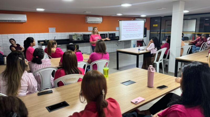Prefeitura promove palestra do Outubro Rosa com foco na prevenção do câncer e no apoio emocional