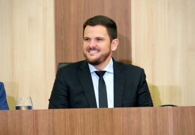Prefeito Renato Junior prestigia posse dos três novos desembargadores e destaca fortalecimento do Judiciário amazonense