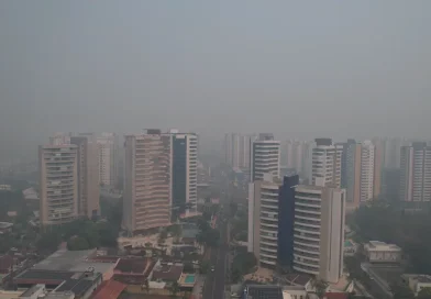 Em nota, a Prefeitura de Manaus informa a suspensão das atividades presenciais nas sedes administrativas devido à piora na qualidade do ar