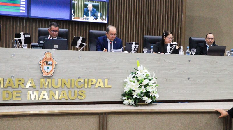 CMM aprova projeto que prevê pontos de recarga para veículos elétricos em estacionamentos de Manaus