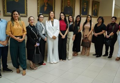 Estudantes do último período de Direito conhecem estrutura e funcionamento da Câmara Municipal de Manaus