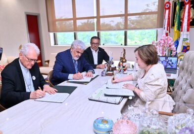 TCE-AM e Arquidiocese firmam parceria para ampliar educação ambiental no Amazonas