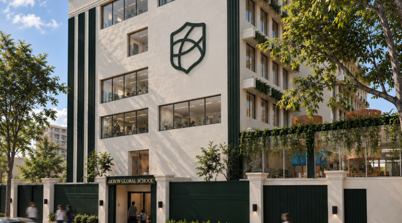 Nova escola em SP aposta em mentoria além das notas