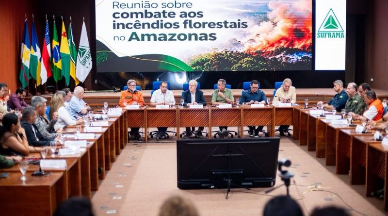 Governo Federal, Ministros e autoridades do Amazonas se reúnem na Suframa para debater combate aos incêndios no estado